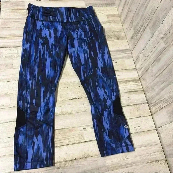 Lululemon Pace Rival Crop *Full-On Luxtreme Painted Animal Sprinkler Black 6 - Picture 3 of 8